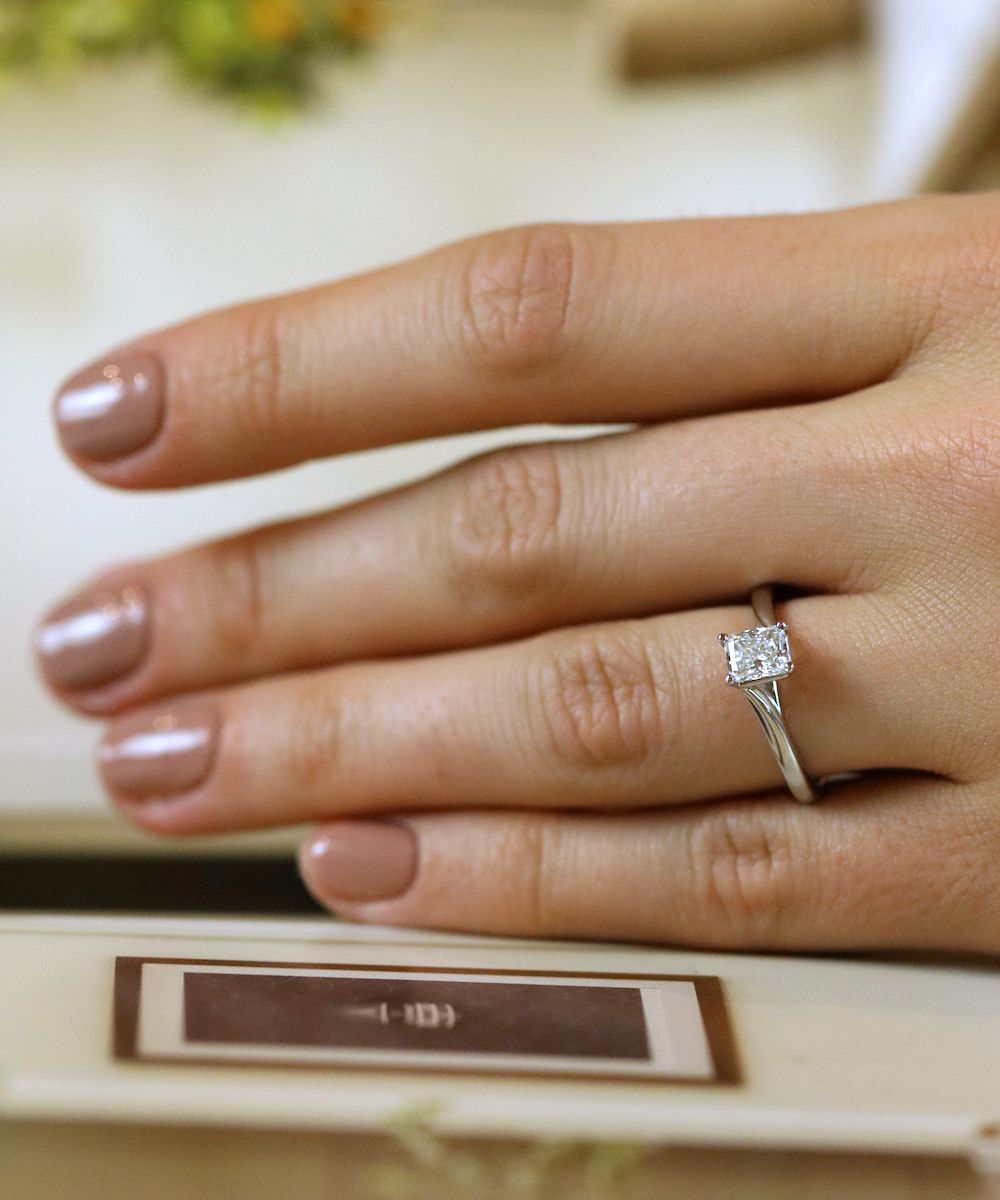 0.70ct Radiant Diamond Set Twist Ring - Modelled