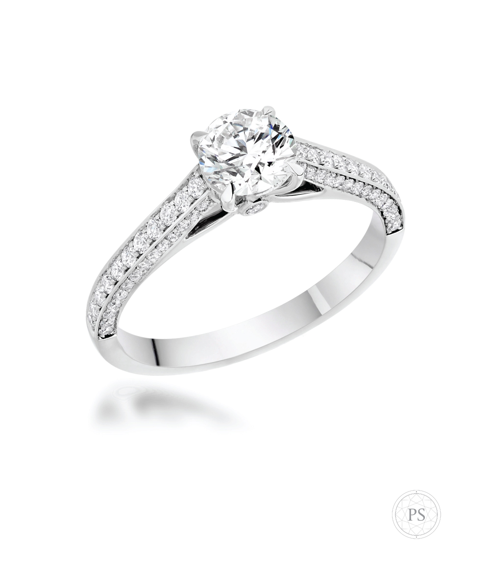 Luxury Round Brilliant Cut Diamond Engagement Ring