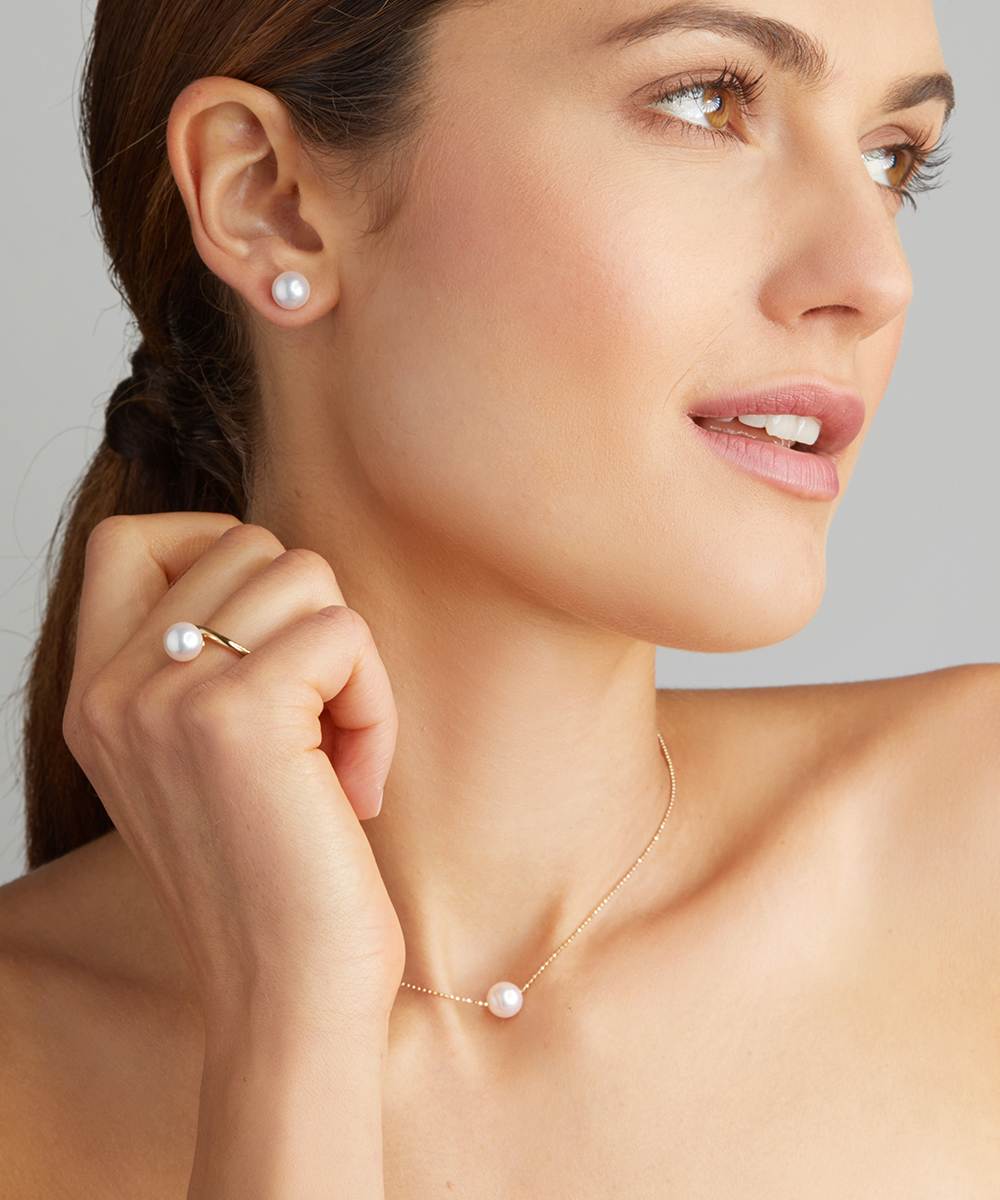 Yana Nesper 18ct Yellow Gold New Basics Akoya Pearl Pendant - Modelled